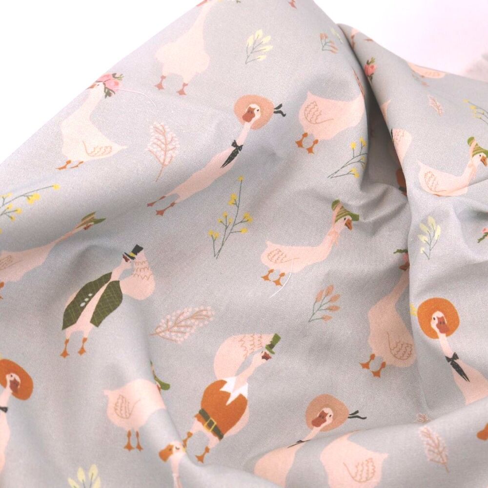 GOOSEY GANDER - 100% COTTON FABRIC