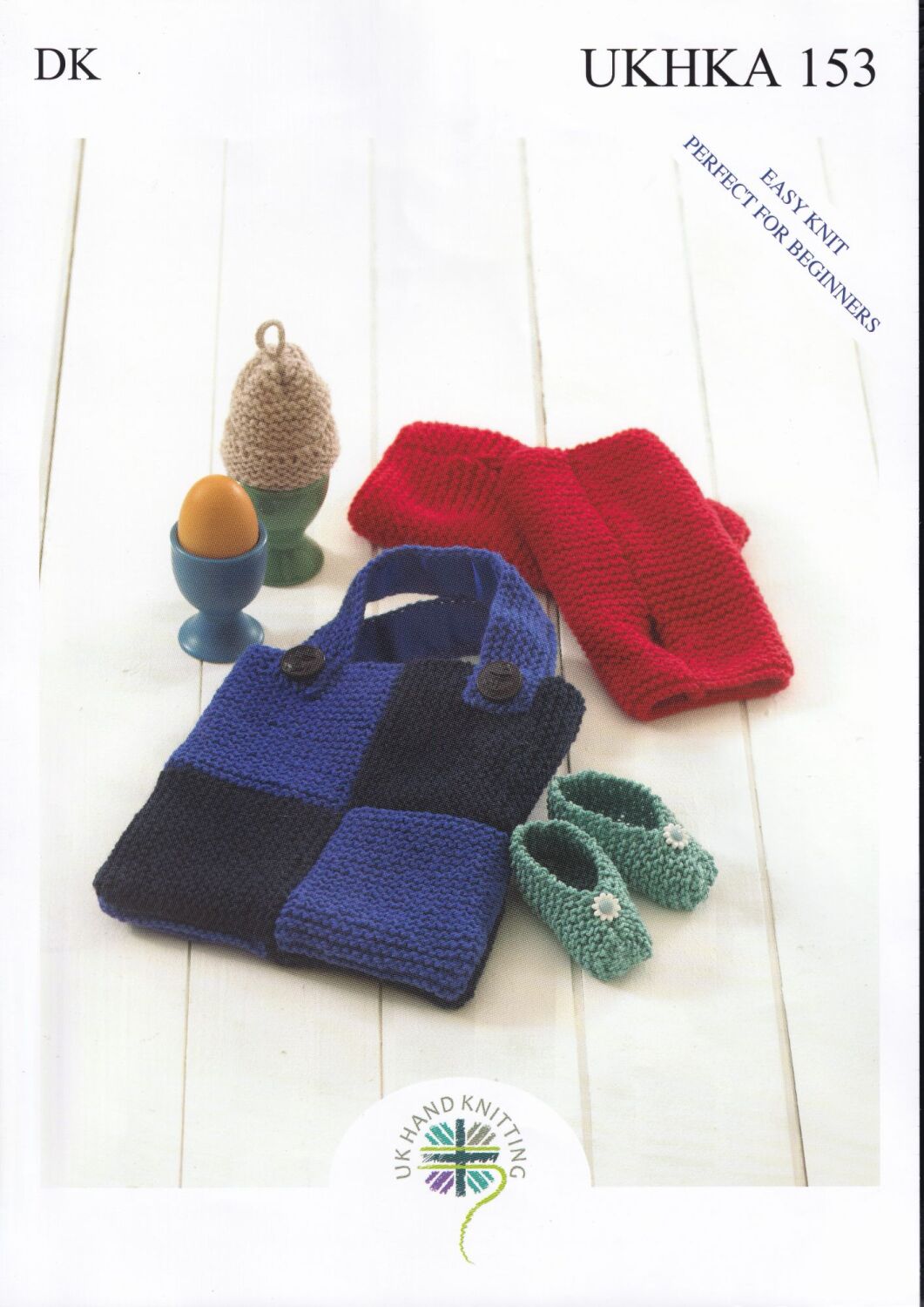 UKHKA153 BABY SHOES, EGG COSY, WRIST WARMERS AND BAG KNITTING PATTERN BY UK