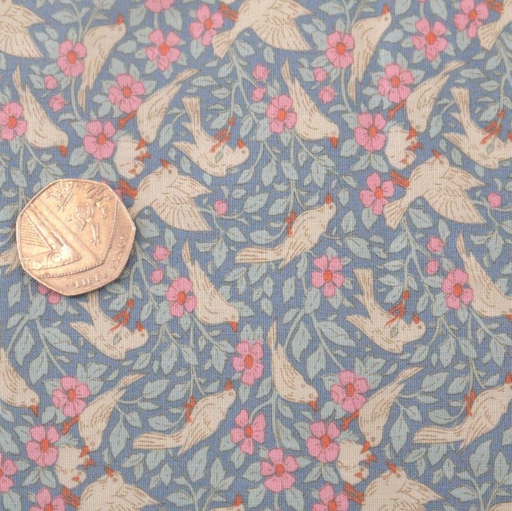 SONGBIRD- AVA- BLUE- BY TILDA