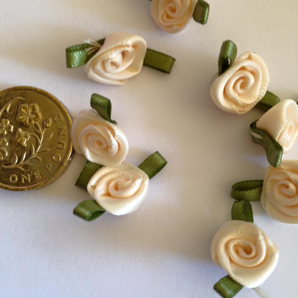 Cream Ribbon Roses -Small (pack of 8)
