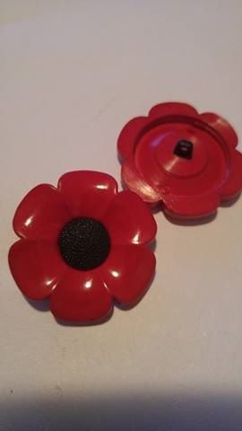 Poppy Button 40mm each 