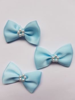 Blue Bow with Bead Centre (Pack of 5)