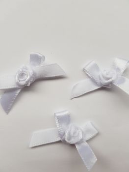 White Ribbon with Rose Centre (Pack of 6)