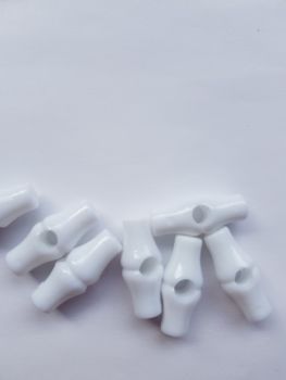 White Toggles 25mm (pack of 3)