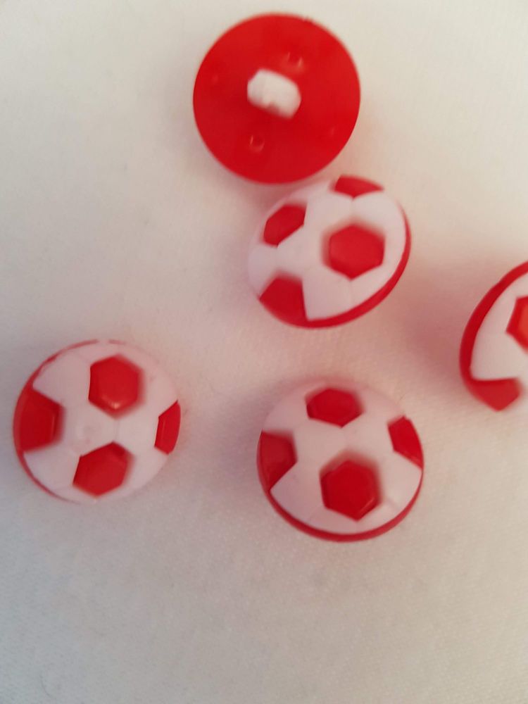 Red Football Button 17mm (Pack of 10)