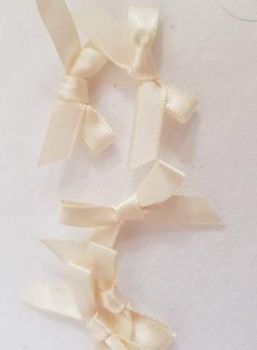Cream Bow (Pack of 12)