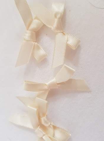 Cream Bow (Pack of 15)