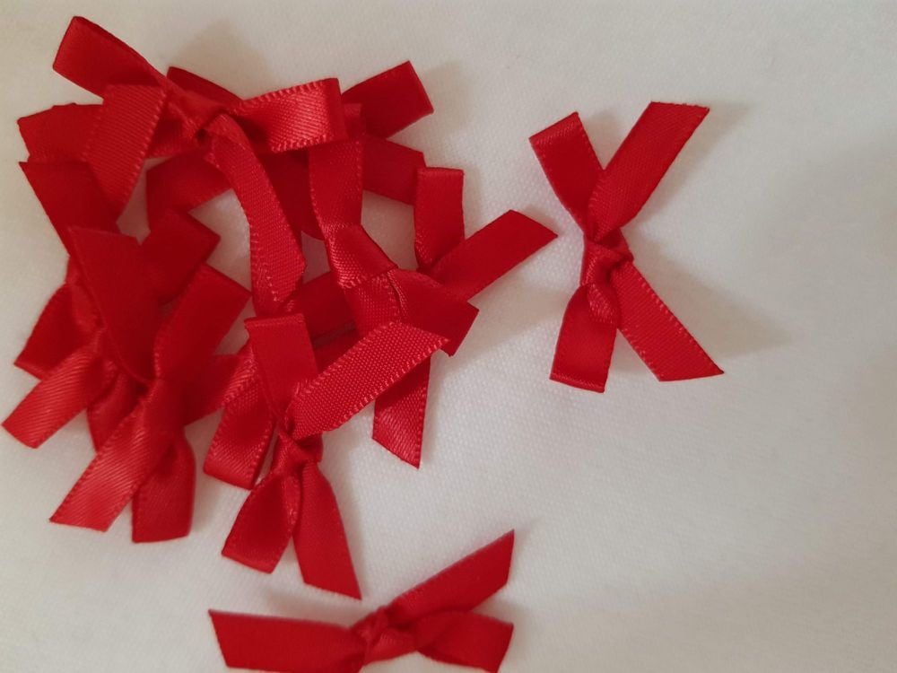 Red Bow (Pack of 15)