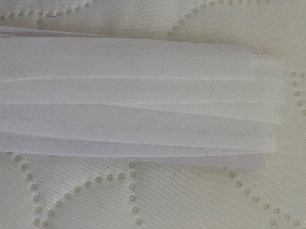 White Cotton Bias Binding 25mm  (2 metres)