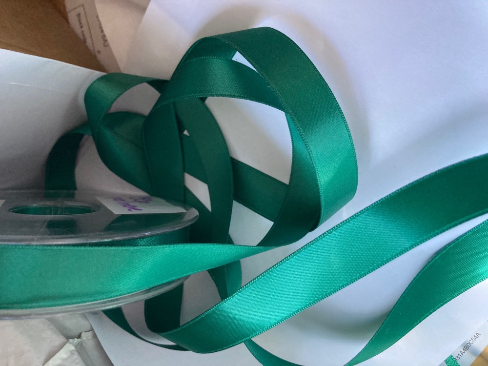 Green (Emerald )Double Satin Ribbon 10mm (per metre) 