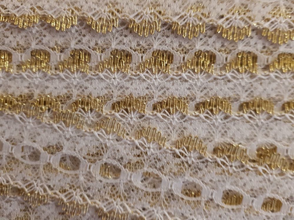 Eyelet Lace - White with Gold - 2 metres