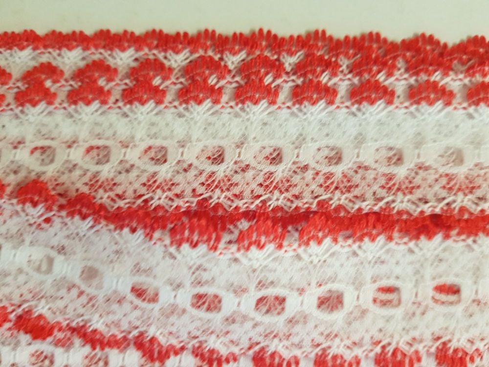 Eyelet Lace - White with Red - 2 metres