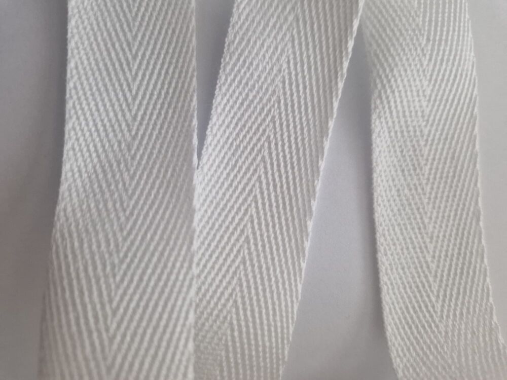 Cotton Webbing 25mm - White - Suitable for Apron straps/Bunting... (3 metre