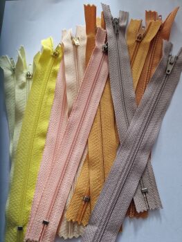 Bargain Pack 12 Zips- as shown- Size approx 14-19cm