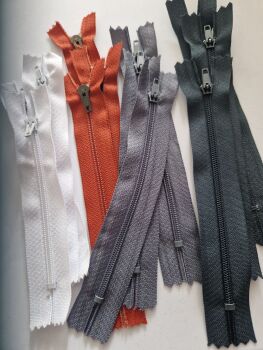 Bargain Pack 12 Zips- as shown- Size approx 10-12cm