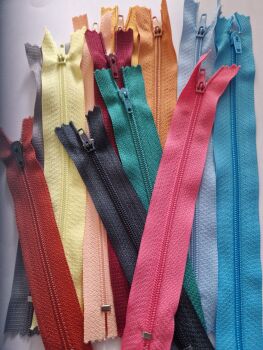 Bargain Pack 12 Zips- as shown- Size approx 12-19cm