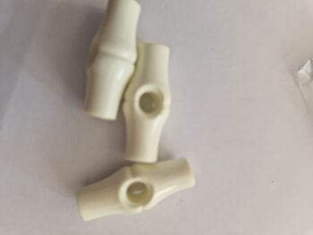 Cream Toggle 25mm (pack of 3)