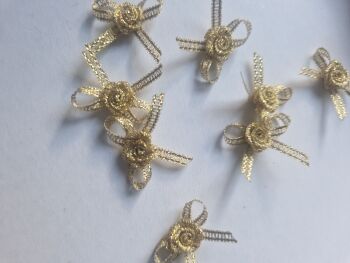 Gold Bow - Rose Centre - Pack of 8