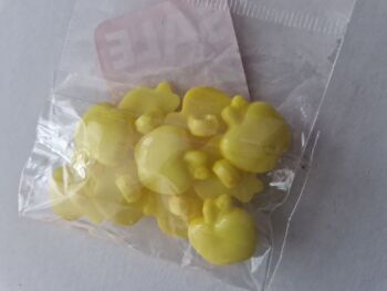 Yellow Apple Buttons (Pack of 10)