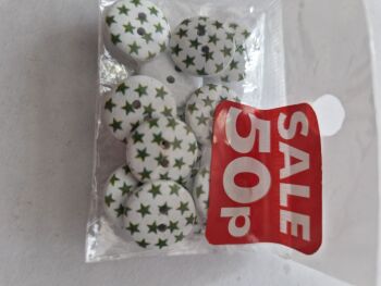 White / Green Stars Wooden Buttons (Pack of 12)