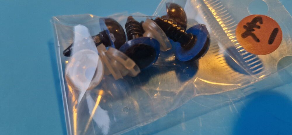 Safety Eyes Blue 12mm - 2 pairs E25