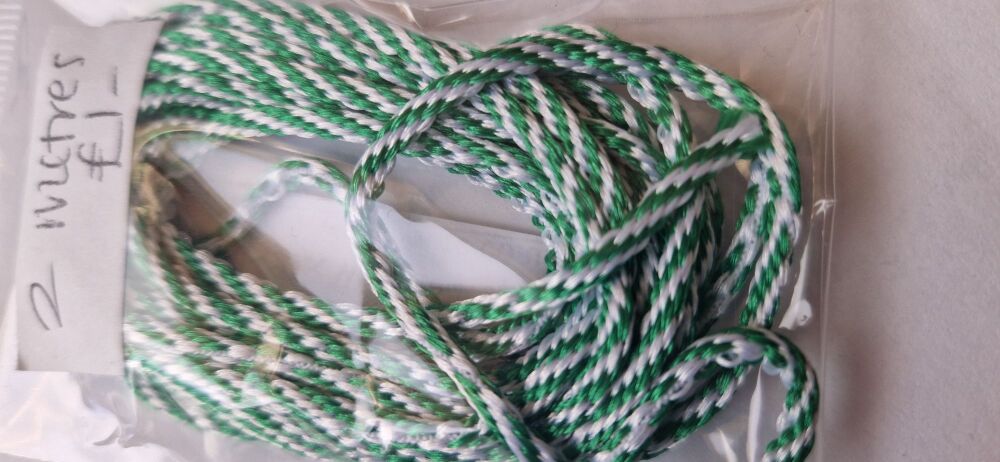 Green  /White  Cord (2 metres)