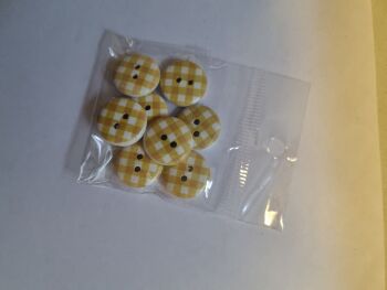 Yellow Check Buttons 15mm (pack of 8 )