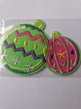 Christmas Motif - Baubles 82mm x 57mm