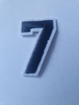 Number Motif  " 7 " - 4cm Smaller