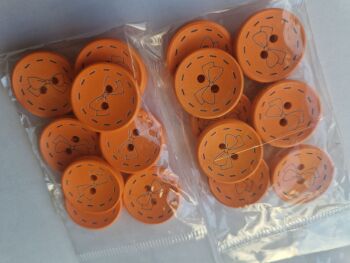 Orange / Bow Design Wooden Button 20mm (Pack of 10)