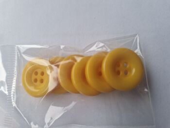 Yellow 4 hole / Raised edge Buttons 18mm (Pack of 6)