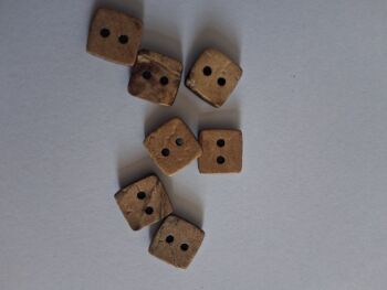 Coconut Shell Square Buttons 10mm (each)