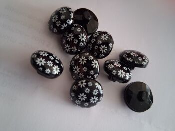 Flower Buttons 15mm (each)