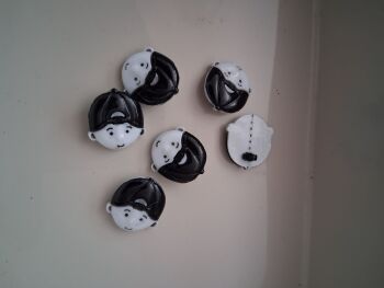 Boy Face Buttons 18x21mm (each) - Black