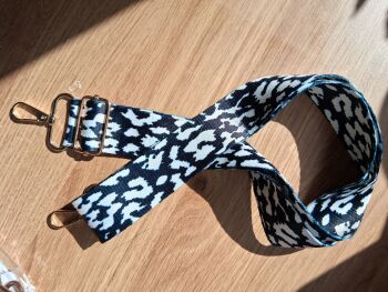 Extendable Bag Handle (up to 130cm) animal print