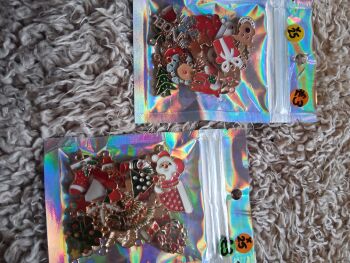 Christmas Charms 25 pieces (random mix)