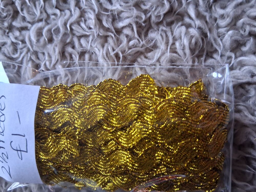 Ric Rac - Gold 2.5 metres