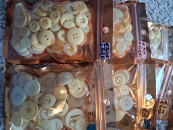 Larger Bag - Yellow - Random Pick - Approx 75g