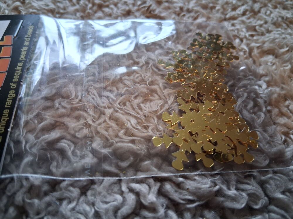Snowflake Sequins - Gold - Pack of 30(approx)