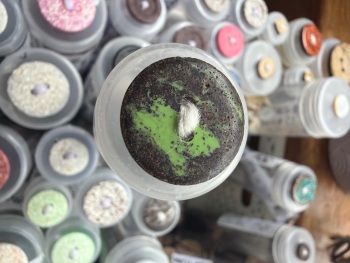 Recycled Coffee Grounds Buttons - Black/Green 20mm (each)