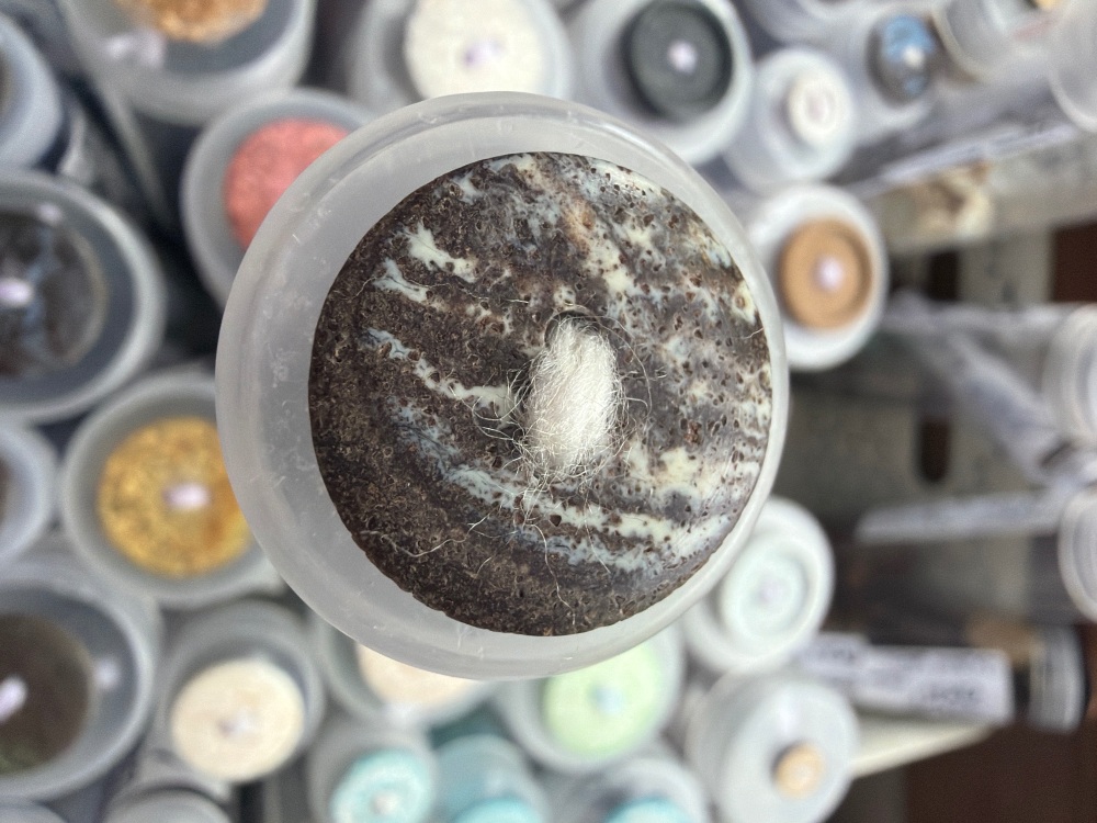 Recycled Coffee Grounds Buttons - Black/White 20mm (each)