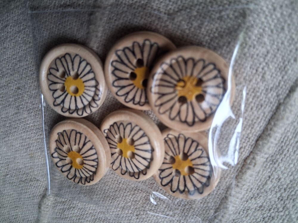 Flower Design Buttons - Yellow 18mm (Pack of 6)