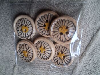 Flower Design Wooden Buttons - Yellow 18mm (Pack of 6)