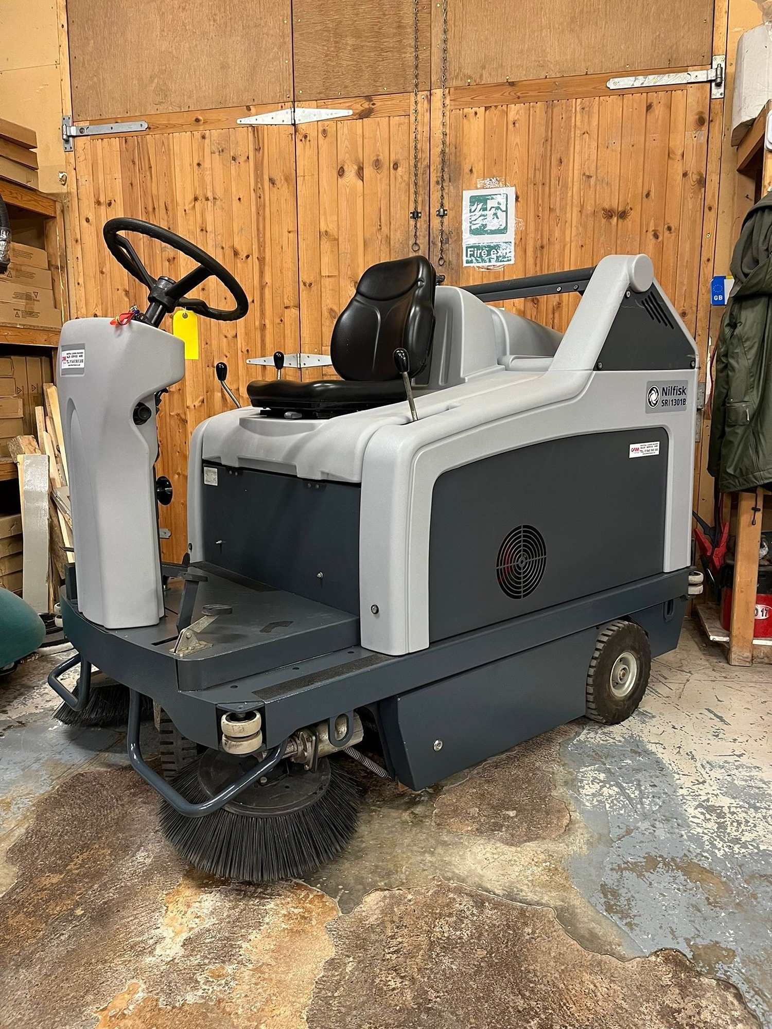 SR1301B Sweeper left.jpg