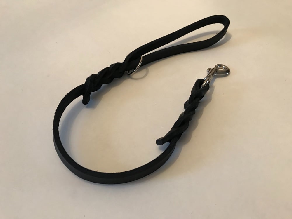 Black 60cm (2ft) by 15mm (0.6inch) Wide Plaited Leather Dog Lead