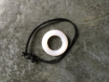 plastic tie ring to attach to your haynets to reduce damage to nets