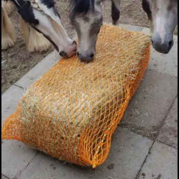 4.5ftt hay bag  fits a full bale