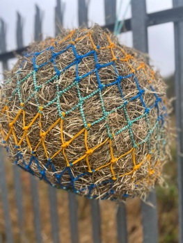 Cob  stripe  large  mesh nets 6kg