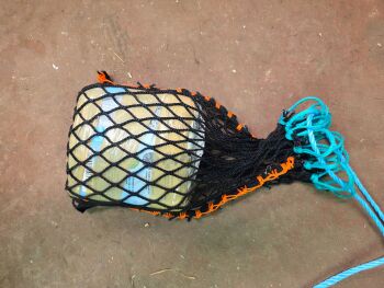 Large knotless treat bag