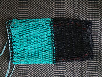 Half and half net pony size